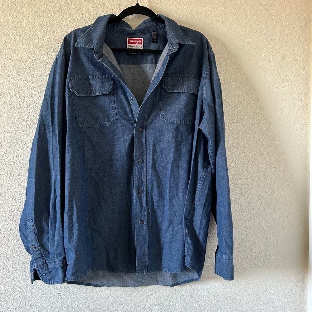 Wrangler Men’s Premium Comfort Flex Sz XL Button Up Blue Chambray Work Wear Farm